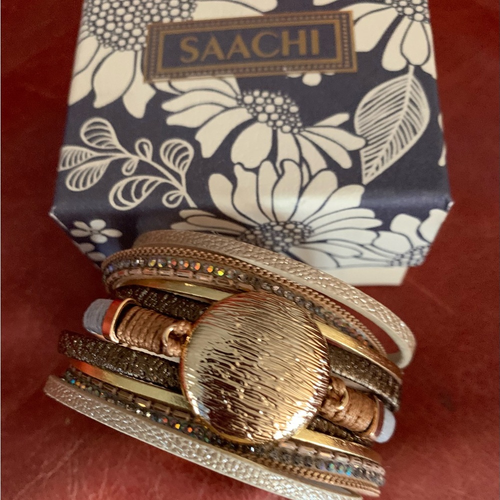 SAACHI Boho style wrist cuff Gold and Cream Multi-Layered Bracelet never used. - Picture 9 of 12